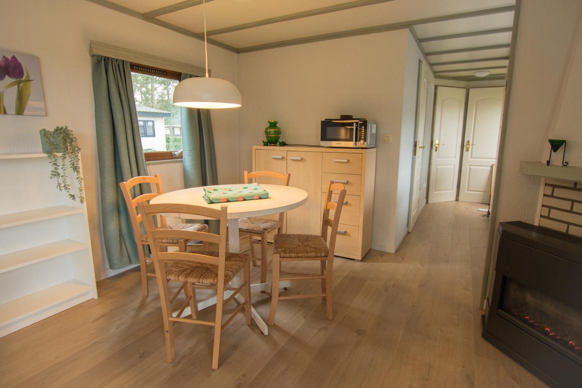 Verblijfpark Tulderheyde - Leisure only! Poppel Kamer foto